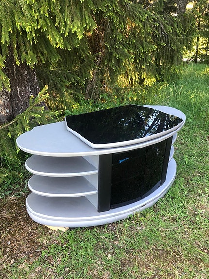 Tyylikäs TV taso