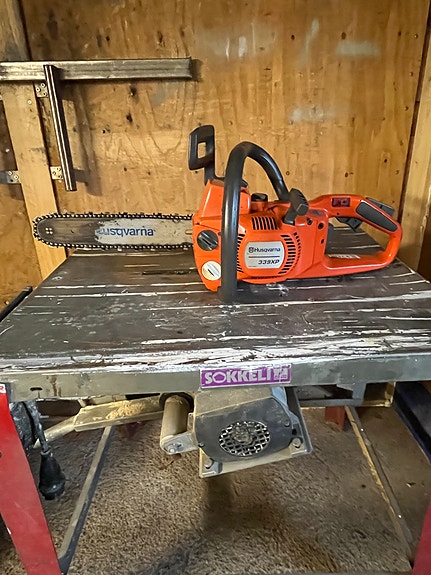 Husqvarna 339XP moottorisaha