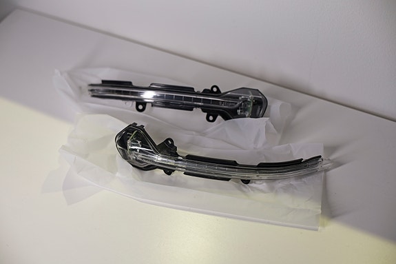 Seat Ibiza, Arona, Leon 6F OEM PRETTL LED peilivilkut (5F0949101B & 5F0949102A)