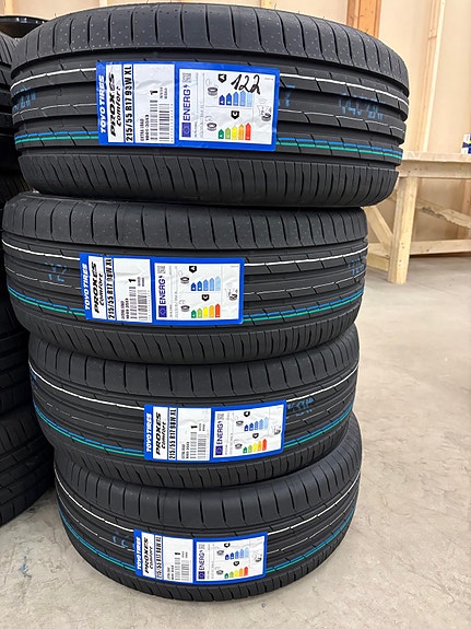 215/55R17 Toyo Proxes Comfort 98W uudet