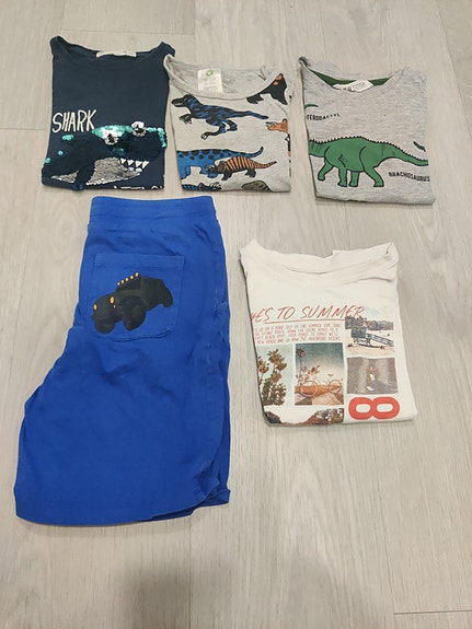 kesävaatepaketti koko 110-116 shortsit ja T paidat