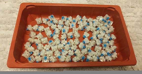 Cherry MX Blue Switches (106 kpl)