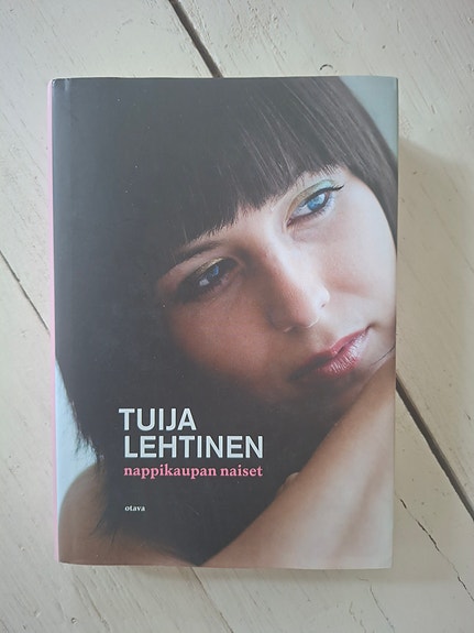 Tuija Lehtinen Nappikaupan naiset