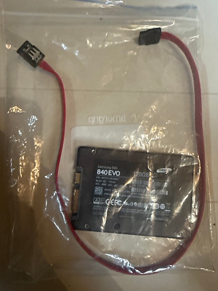 Samsung 840 EVO SSD-asema 128gb