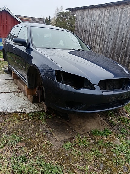 Subaru legacy 2.5 osia