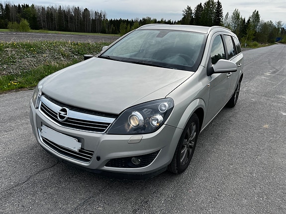 Opel Astra H 1.6 farm.-09