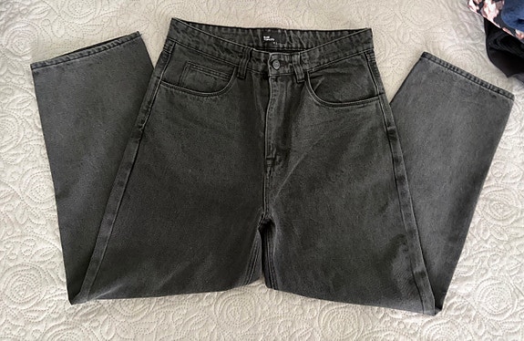 Kerran käytetyt unisex farkut, koko 30