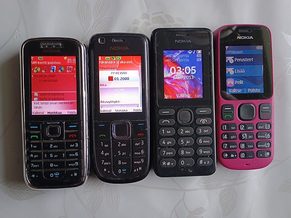 Toimivia Nokia puhelimia 3 kpl latureineen