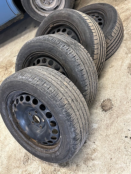 Kesärenkaat peltivanteilla 5x112 205/55r16