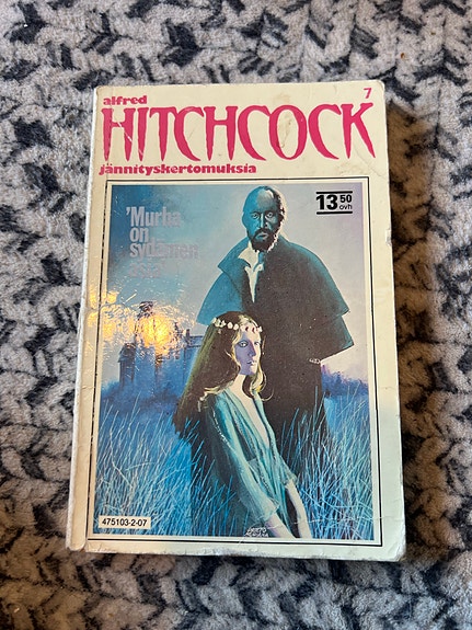 Alfred Hitchcock jännityskertomuksia -pokkarikirja