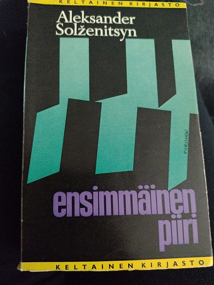 Solzenitsyn: Ensimmäinen piiri (Tammi Keltainen kirjasto, pehmytkantinen)