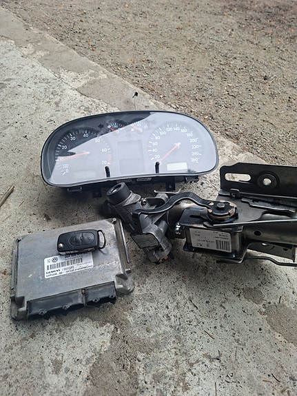 Volkswagen Bora mittaristo, Ecu ja virtalukko