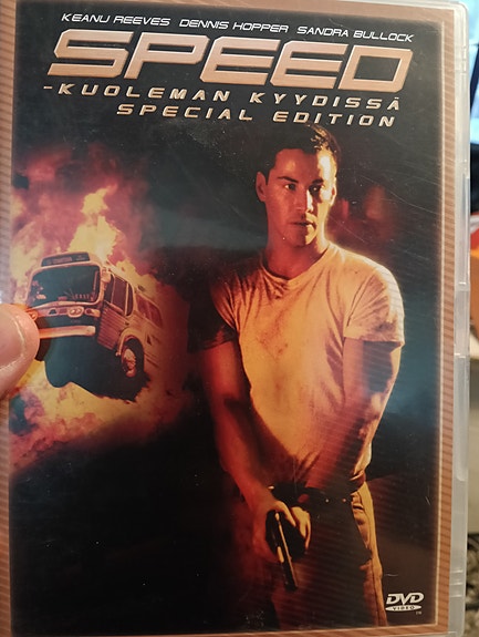 Speed - kuoleman kyydissä