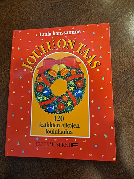 Vintage Joulu on taas kierrekantinen nuottikirja
