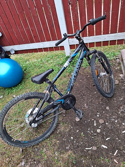 Helkama lasten maastopyörä 24"