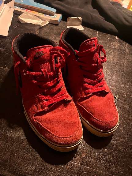 Nike ruckus punaiset tennarit koko 44,5