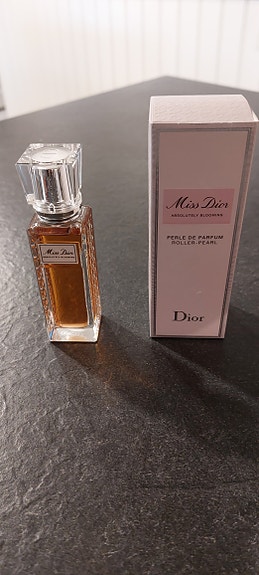 Dior Miss Dior Absolutely Blooming edp hajuvesi Roller-Pearl