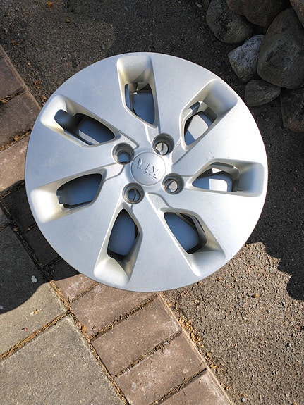 Kia alkuperäiset pölykapselit 15"