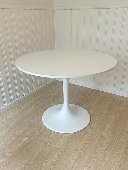 Ikea Docksta pyöreä pöytä