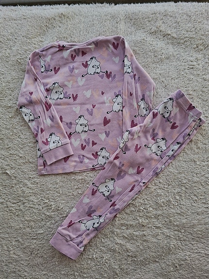 Moomin pyjama 98-104 cm