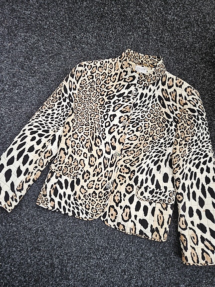 Product image 1 of 10