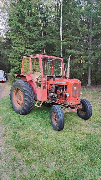 Nuffield 460 -63 traktori