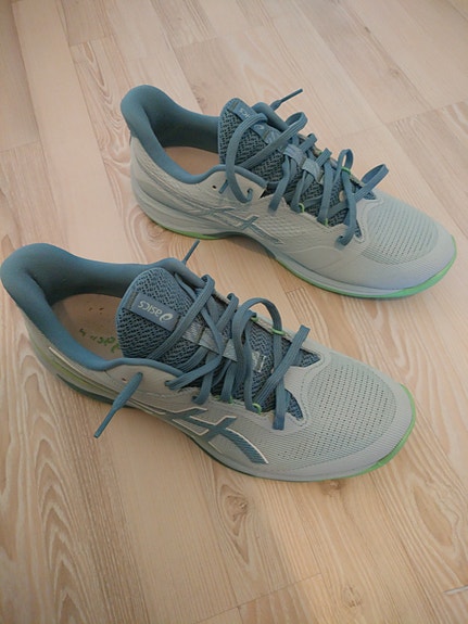 Huippuluokan sisäpelikengät Asics Netbruner FF4 koko 46 (ovh 150-160€)