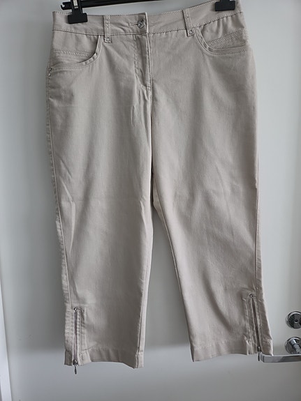 caprit beiget, koko 40