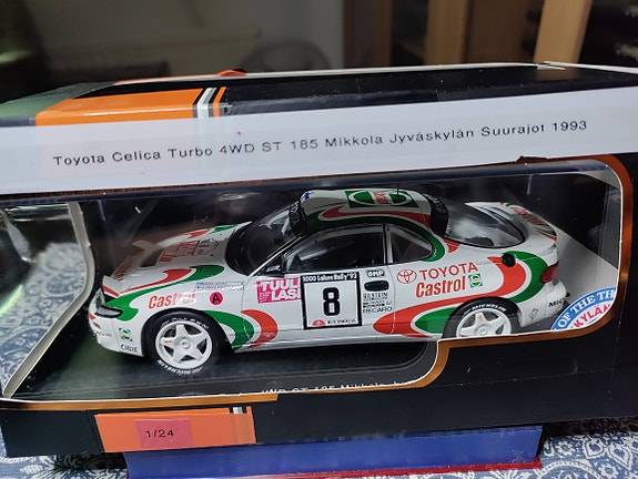Toyota Celica Turbo 4WD ST185 ralliauto pienoismalli Mikkola
