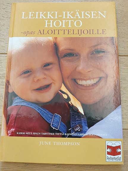 Vauvan hoito -opas aloittelijoille kirja