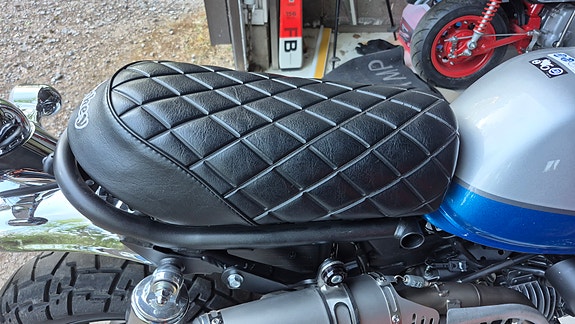 Monkey 125 satula