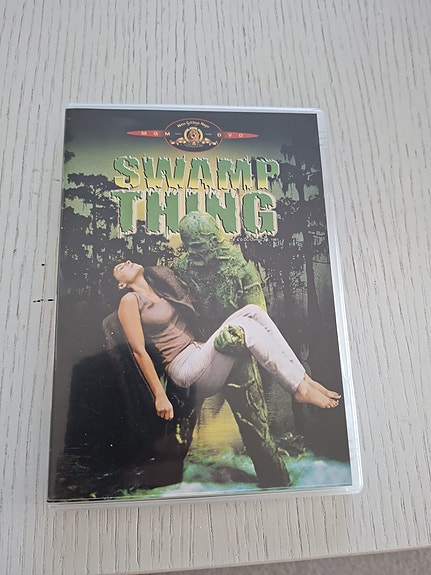 Swamp Thing mies suolta 1982 DVD elokuva