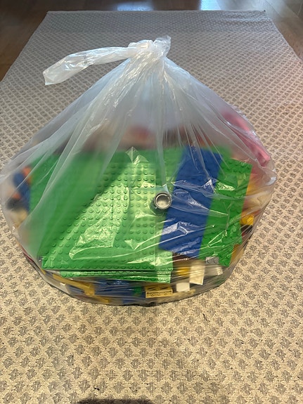 LEGO -kassi (pari kiloa)