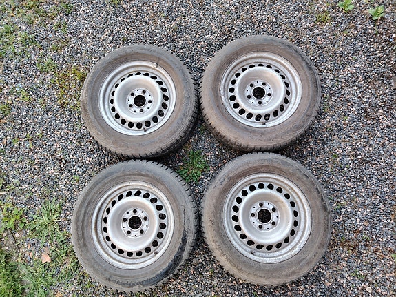 Mercedes-Benz OEM 15” Nokian  5x112 Vito/W210/VAG