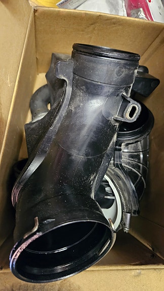 BMW F30, F31 diesel B47 moottorin Turbon imuputki