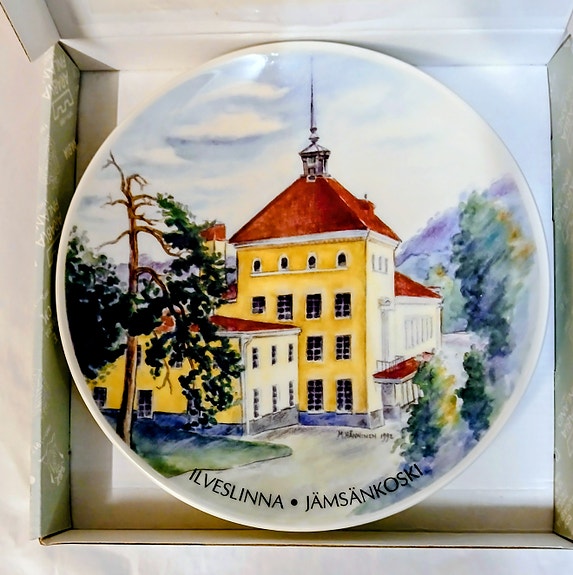 Arabia, Martti Hänninen, Ilveslinna Jämsänkoski seinälautanen
