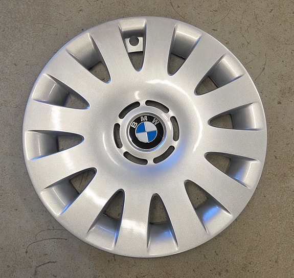 Uusi BMW 15" Pölykapseli