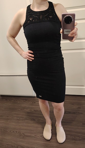 Superdry musta mekko 36