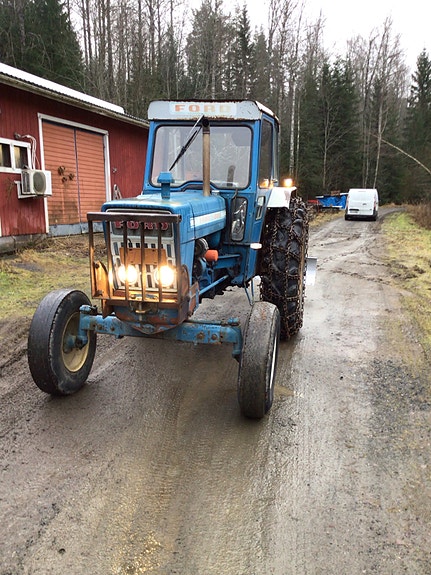 Traktori Ford 5000