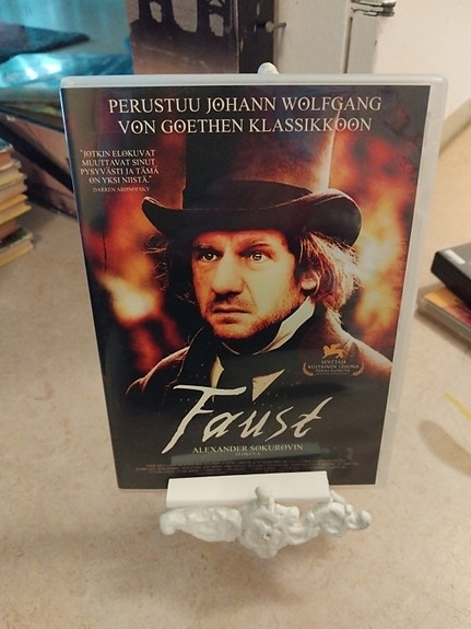 Faust DVD-elokuva (Goethen klassikkoon perustuva)