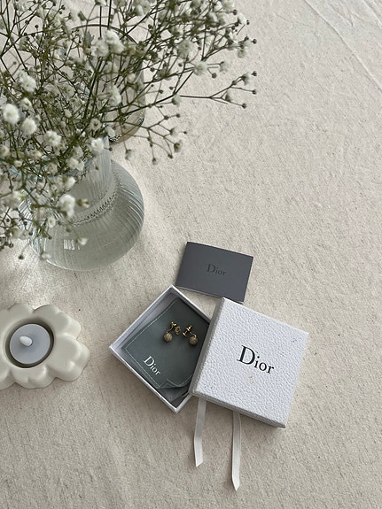 Dior korvakorut