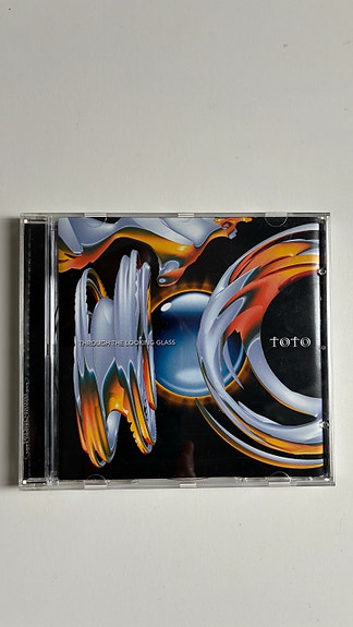 Toto – Through The Looking Glass CD-levy