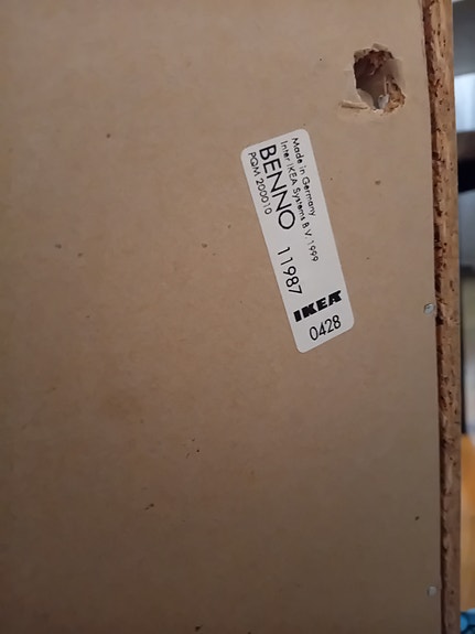 IKEA BENNO tv-taso / hylly vaalea puu