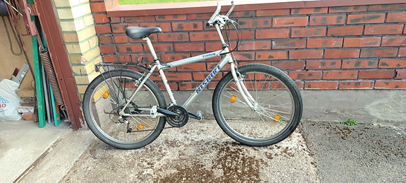 Nishiki maastopyörä 56 cm 26" unisex