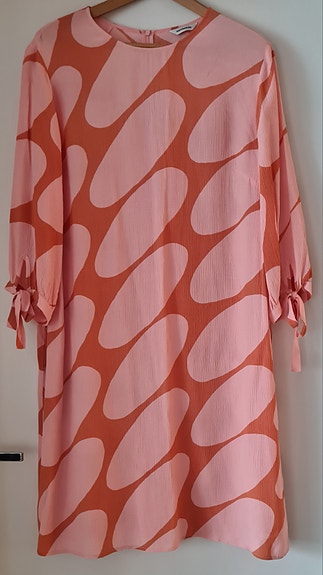 Marimekko Hehkuu linssi -mekko, spk