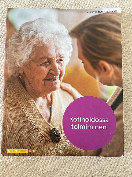Myydään lähihoitajan oppikirja