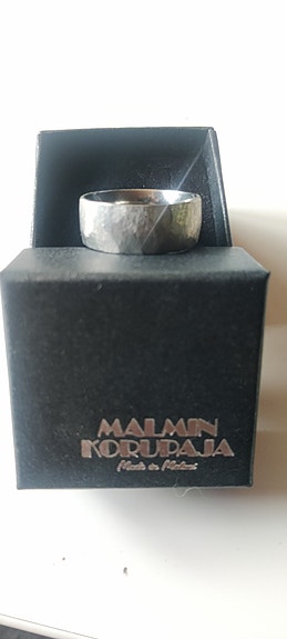 Volcano upea Titaani sormus 23mm