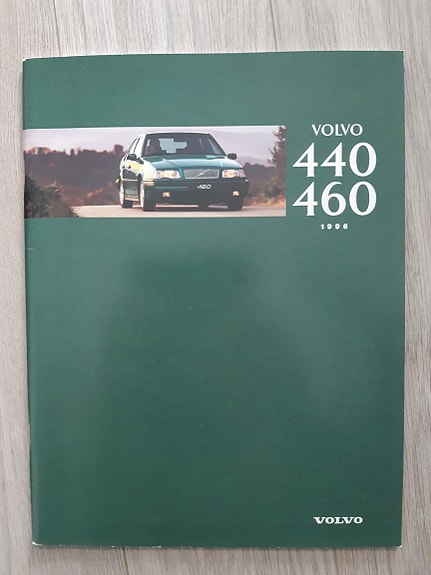 1996 Volvo 440 ja 460 -myyntiesite