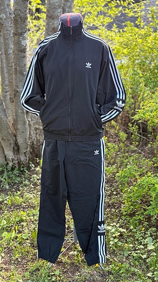 Adidas Originals Lock Up takki ja housut, koko 38