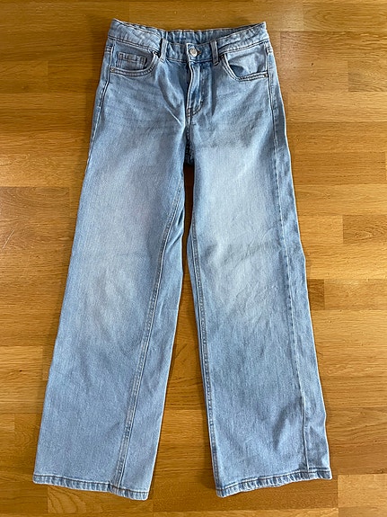 Leveäpunttiset Kappahlin farkut, koko 152 cm